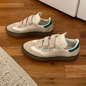 Adidas x Ivy Park super sleek